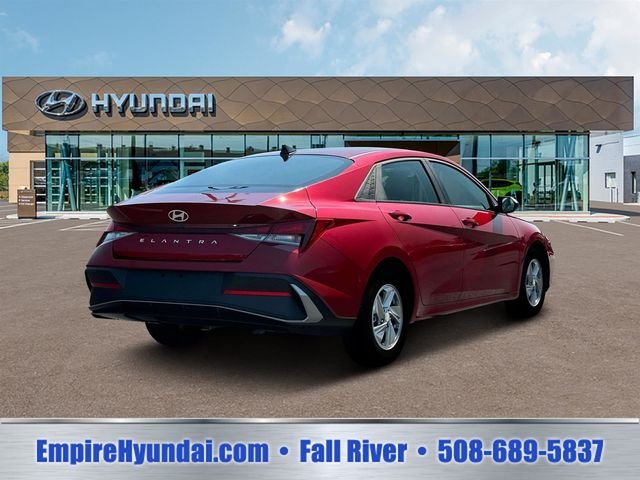 2025 Hyundai Elantra SE - Photo 7
