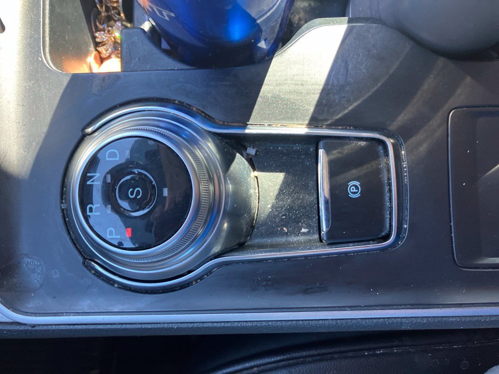 Used 2024 Blue Ford SE image 18