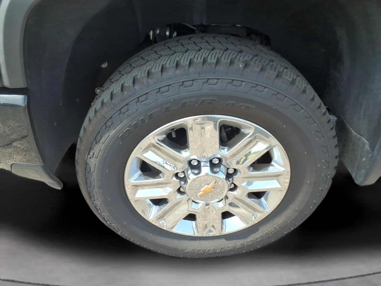 Used 2024 Black Chevrolet High Country image 11