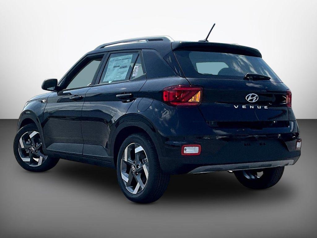 New 2026 Black Hyundai SEL image 3