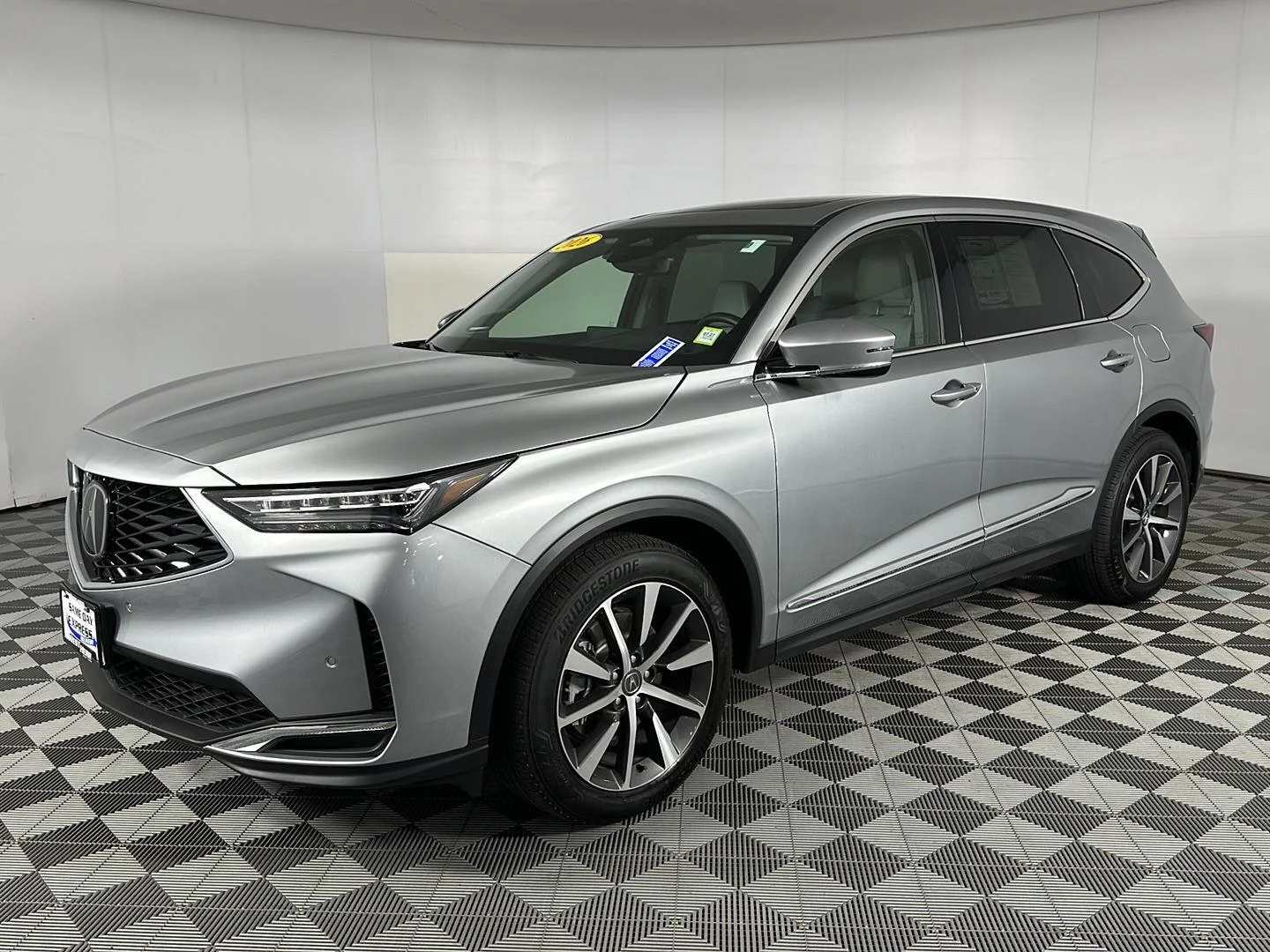 Used 2026 Solar Silver Metallic Acura SH-AWD w/Tech image 4