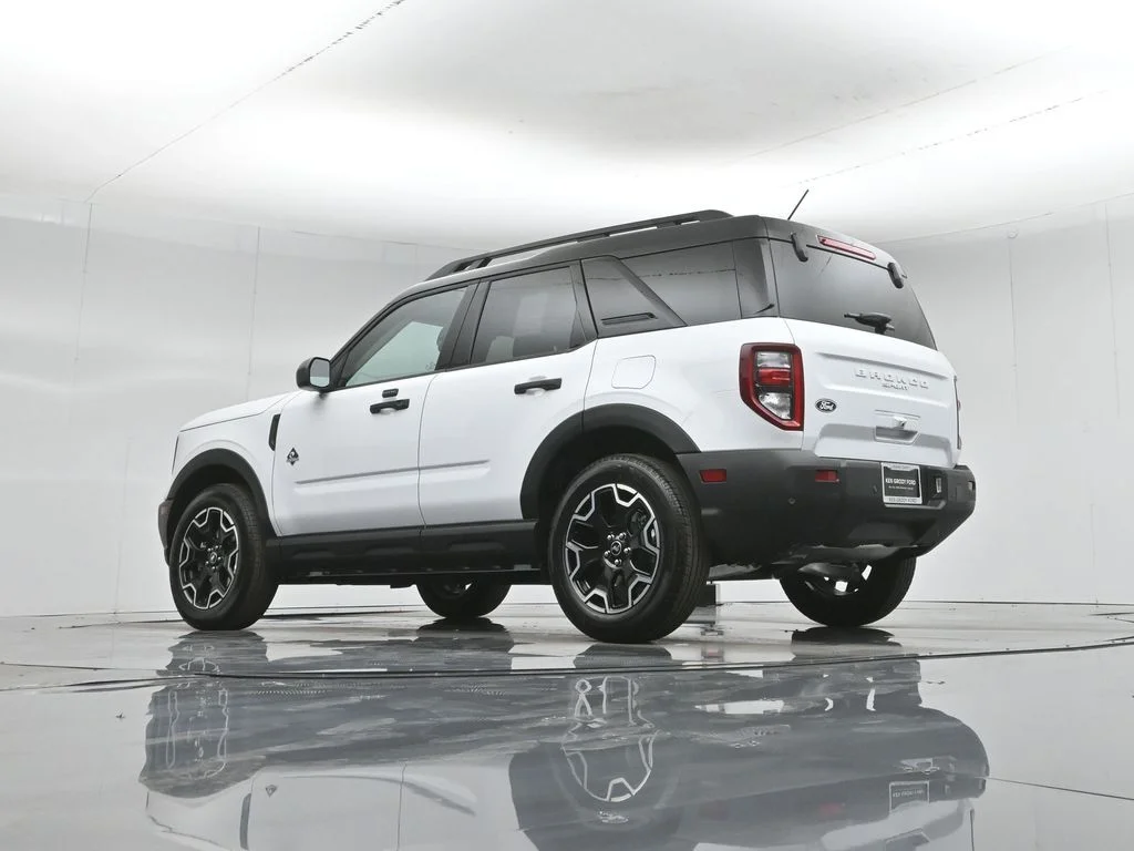 New 2026 Oxford White Ford Outer Banks image 3