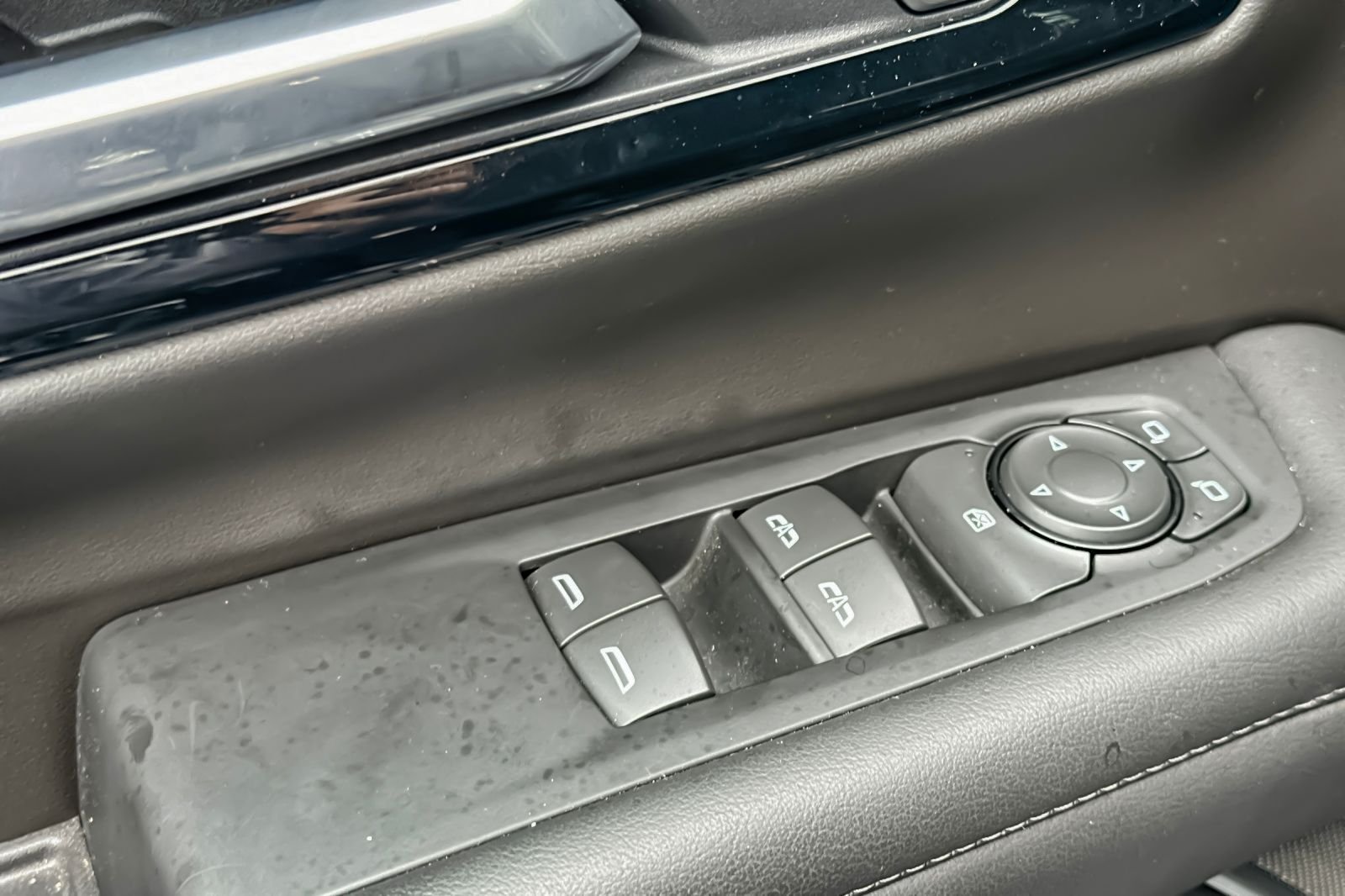 Used 2025 Gray Chevrolet LS image 11