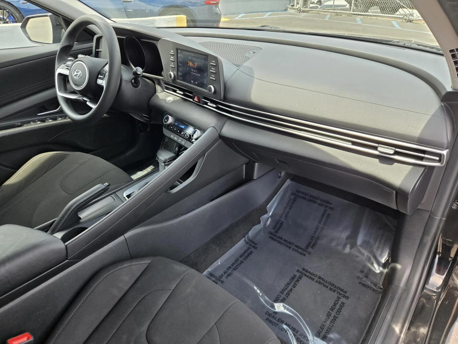 Used 2022 Phantom Black Hyundai SEL IVT image 29