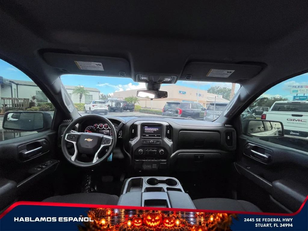 Used 2021 SUMMIT WHITE Chevrolet Custom image 28