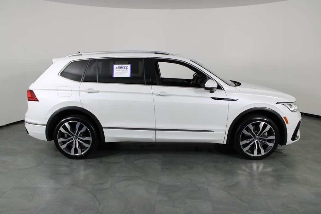 Used 2022 White Volkswagen 2.0T SEL R-Line image 10