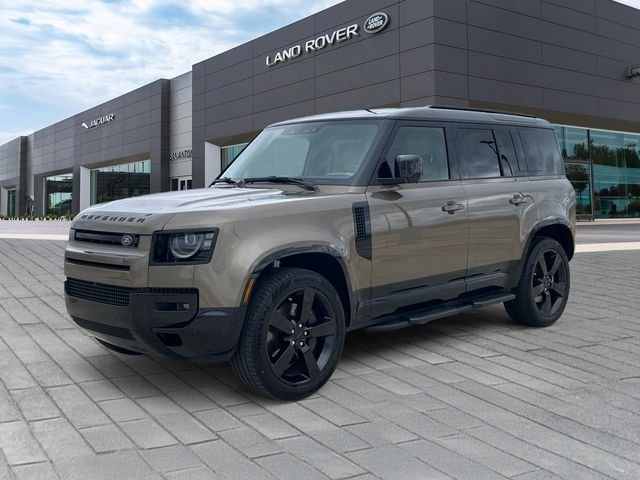 2026 Land Rover Defender 110 X-Dynamic SE P400's photo
