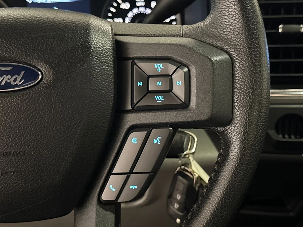 Used 2015 Blue Ford XLT image 22