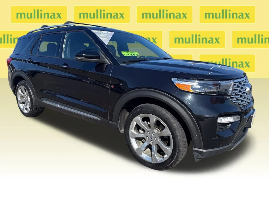 Used 2020 Black Ford Platinum image 1
