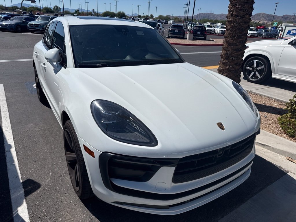 Used 2024  Porsche Base image 2