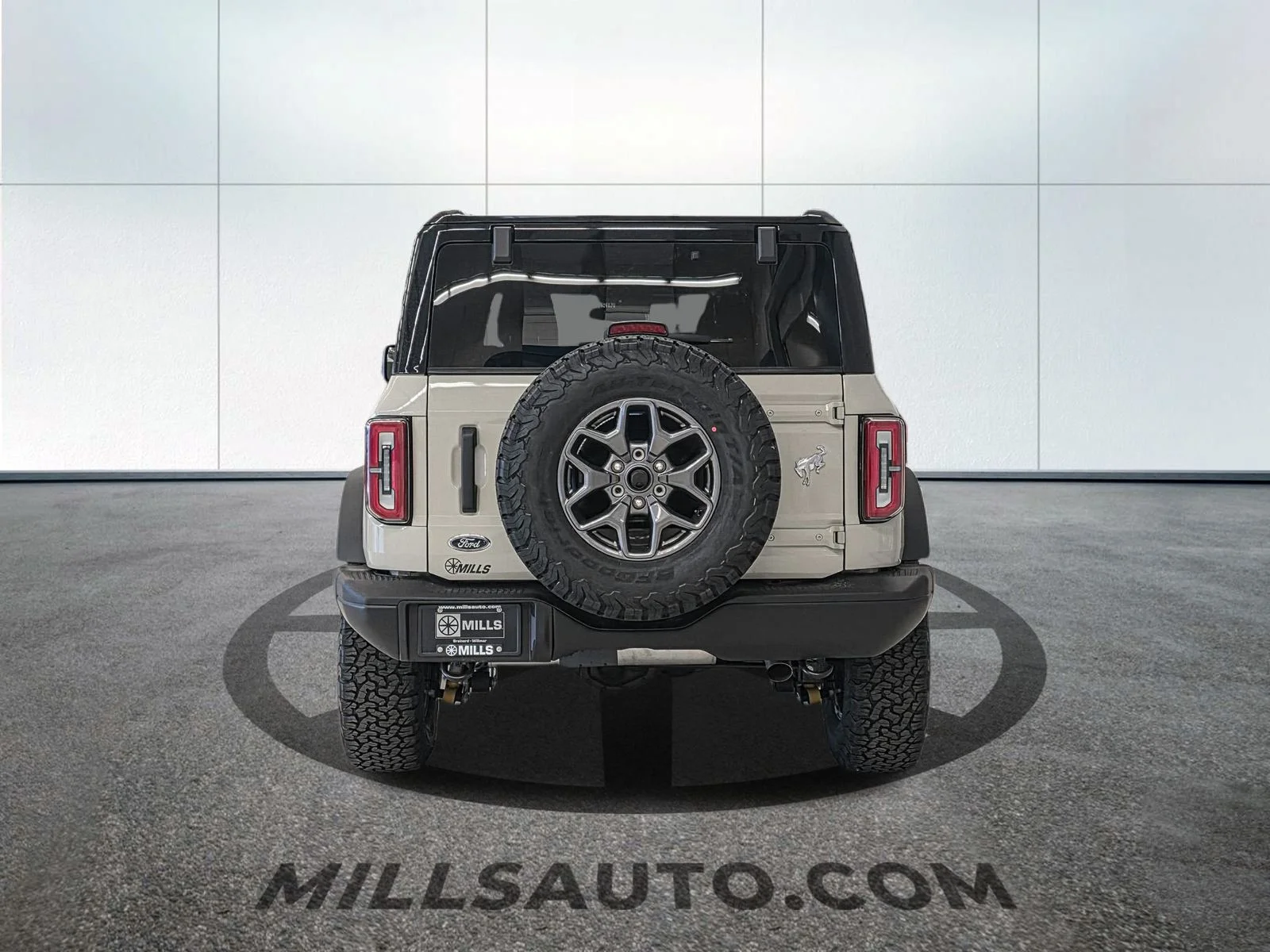 New 2025 Desert Sand Ford Badlands® image 6