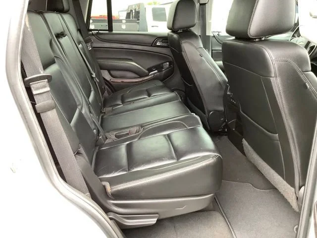 Used 2019 SILVER ICE METALLIC Chevrolet LT image 18