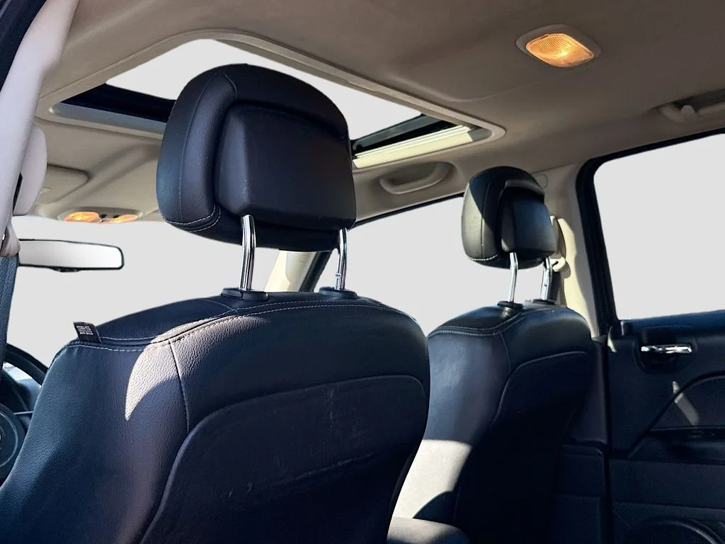 Used 2016 Gray Jeep Latitude image 28