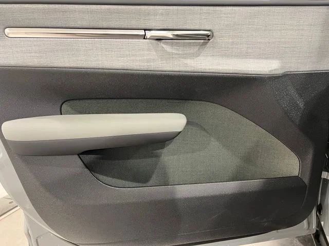 New 2026 Vapour Grey Volvo Ultra image 10