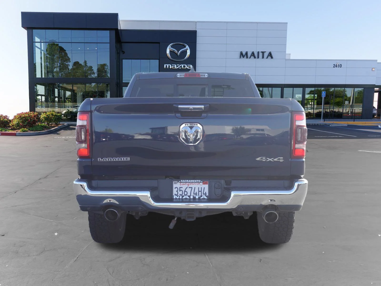 Used 2020 Patriot Blue Pearlcoat Ram Laramie image 4