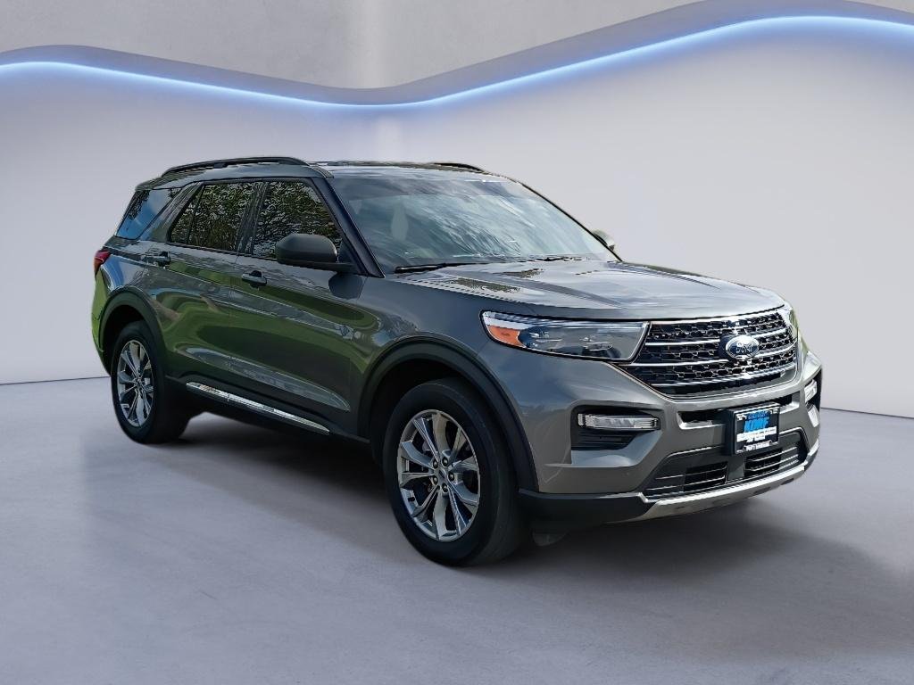 Used 2023 Carbonized Gray Metallic Ford XLT image 8