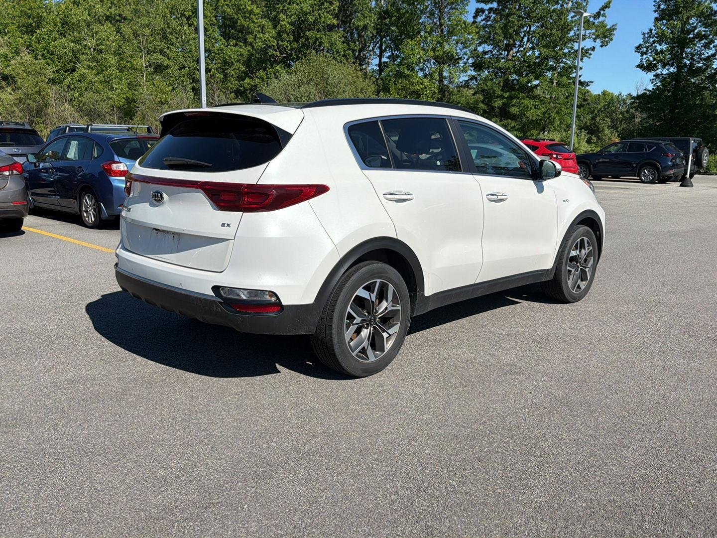 Used 2020 Snow White Pearl Kia EX image 4