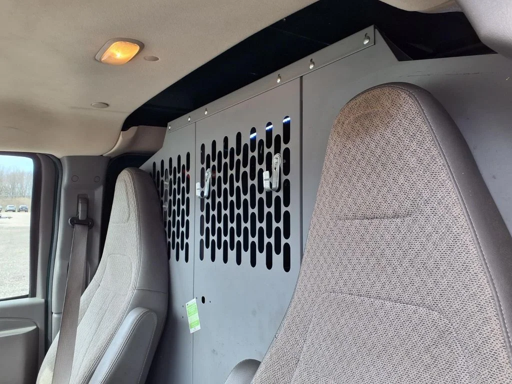 Used 2017 Green Chevrolet Work Van image 11