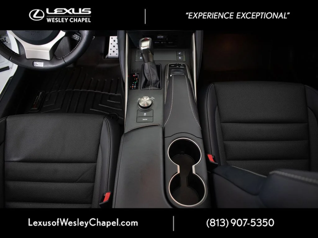 Used 2018 White Lexus 350 image 30