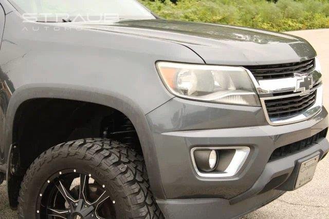 Used 2016 Cyber Gray Metallic Chevrolet 4WD LT image 9