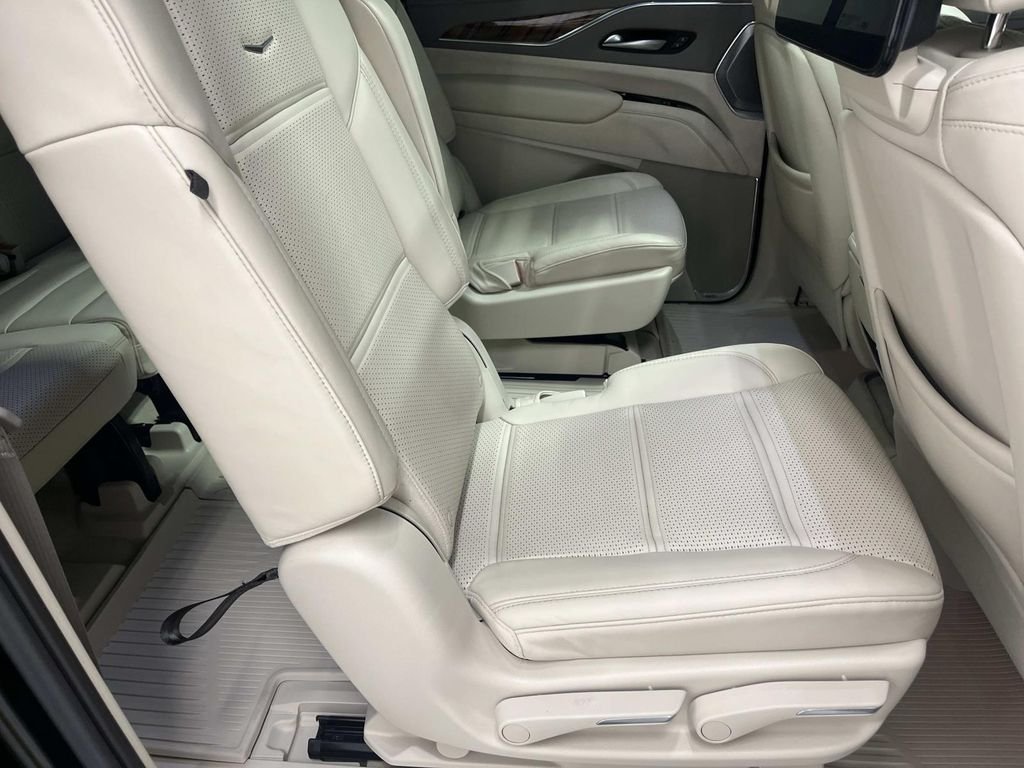 Used 2023 Black Raven Cadillac Sport Platinum image 29