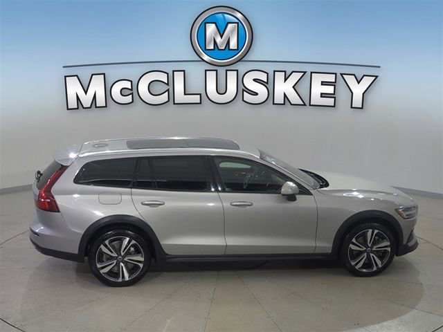 2025 Volvo V60 Cross Country Plus - Photo 20