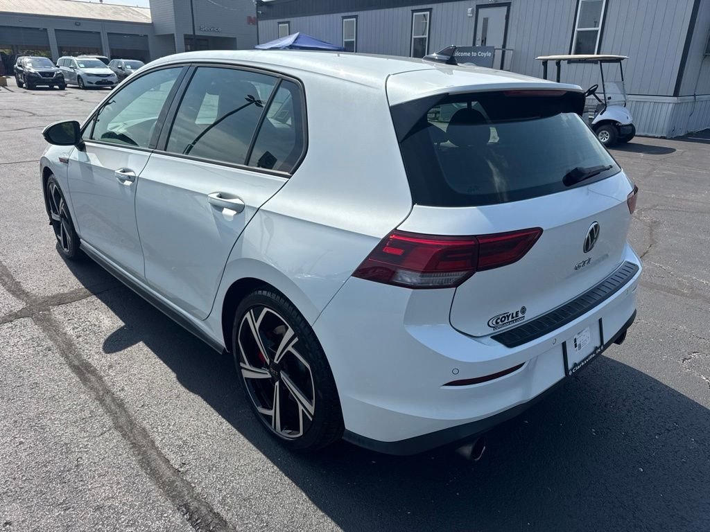Used 2024  Volkswagen 2.0T SE image 5