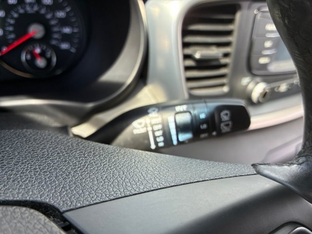 Used 2016 White Kia EX image 14