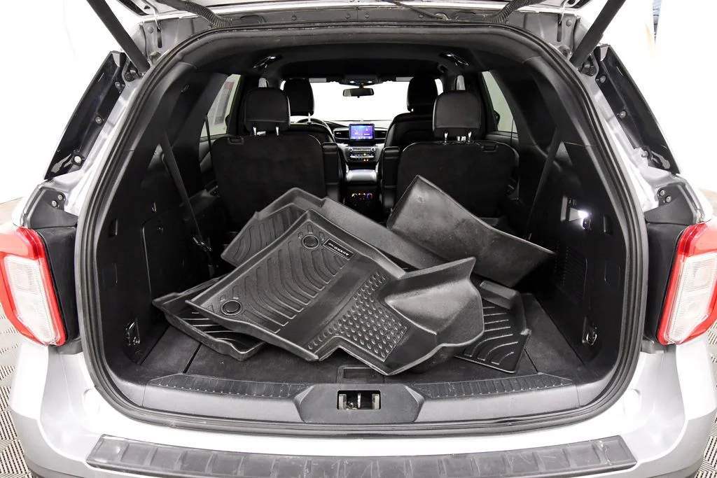 Used 2020 Silver Ford XLT image 7