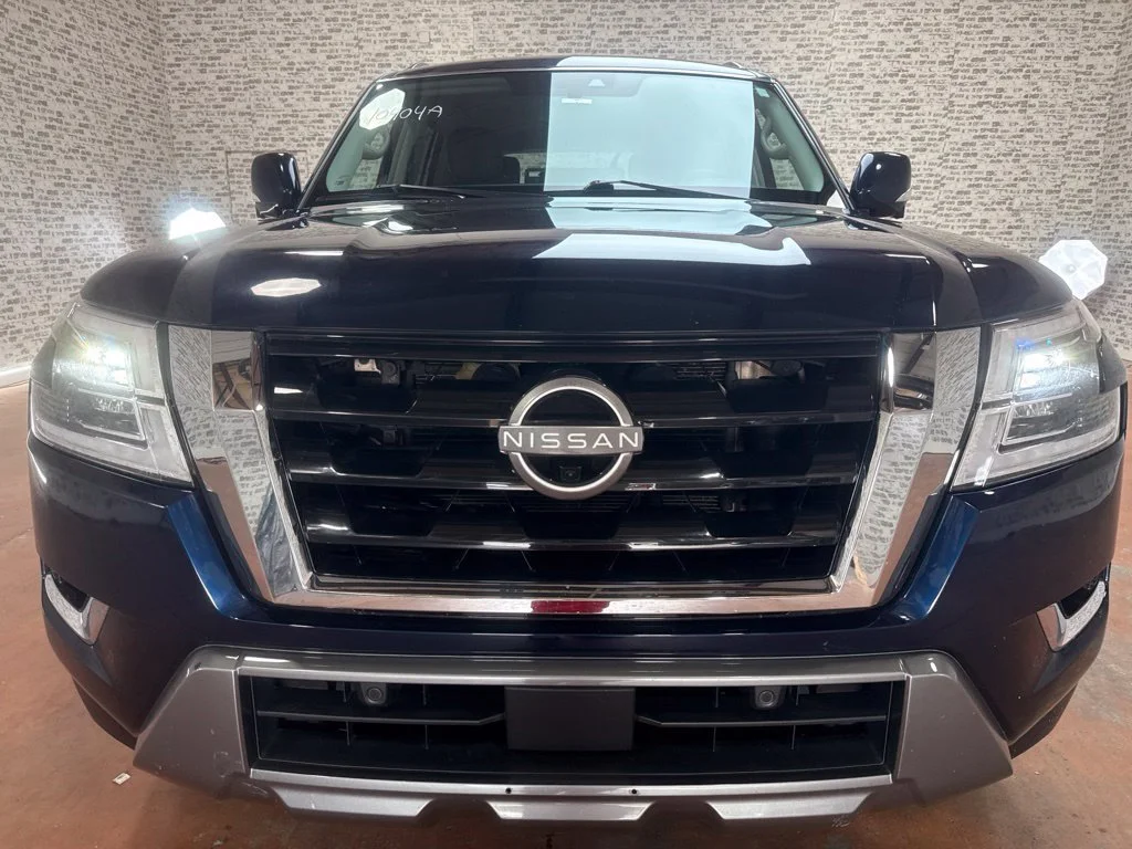 Used 2022 Hermosa Blue Pearl Nissan SL image 2
