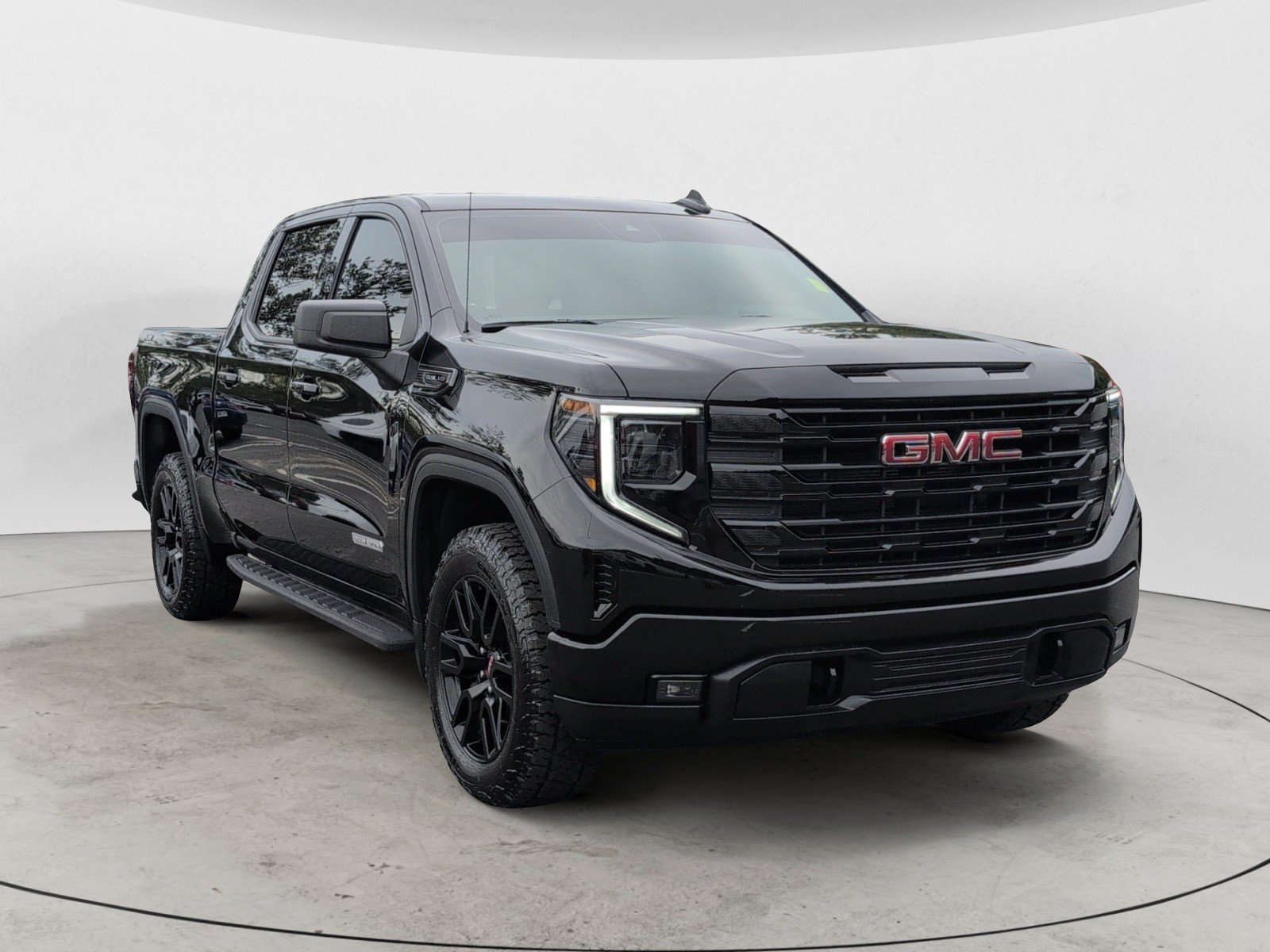 Used 2026 Onyx Black GMC Elevation image 2
