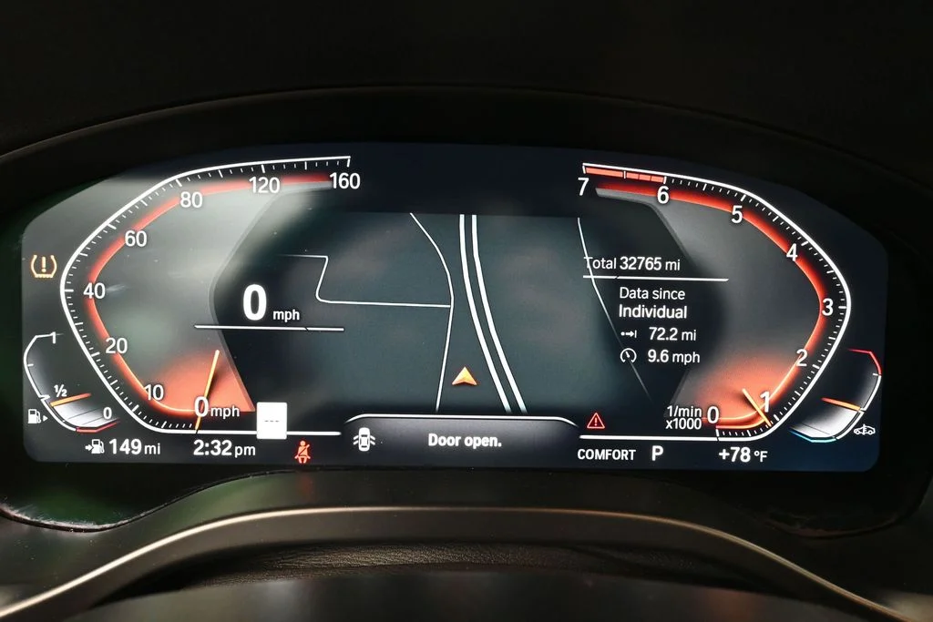 Used 2023 Black BMW xDrive30i image 31