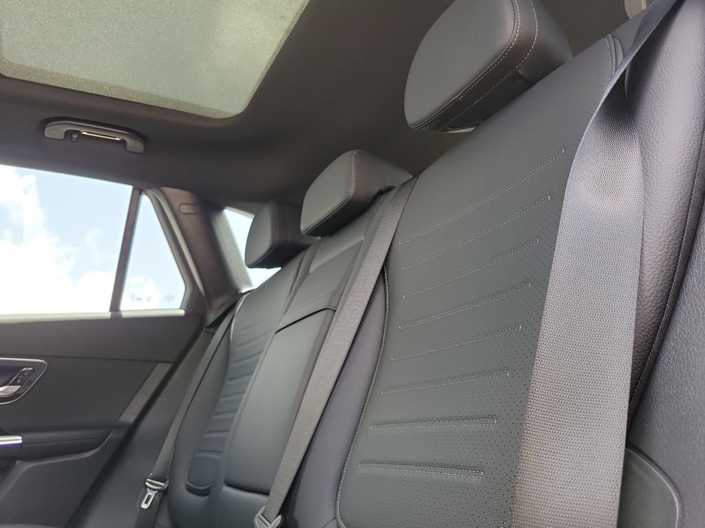New 2026 Cirrus Silver Metallic Mercedes-Benz GLC 300 image 9