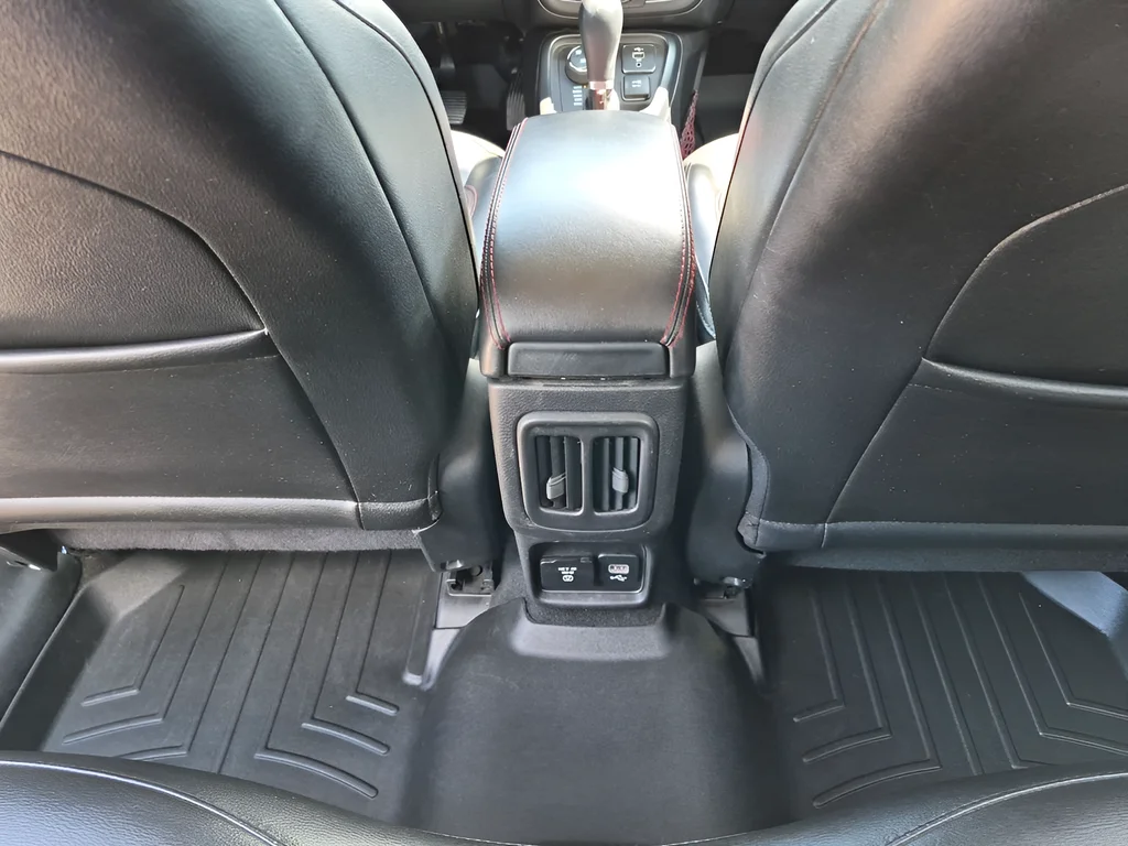 Used 2019 Gray Jeep Trailhawk image 33