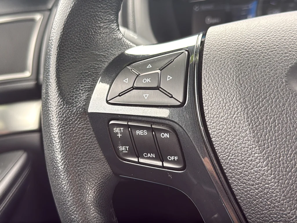 Used 2018 Black Ford XLT image 45