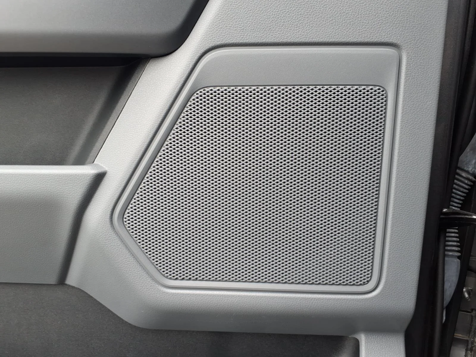 Used 2023 Carbonized Gray Metallic Ford XLT image 6