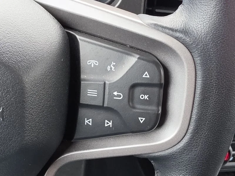 Used 2025 Shadow Black Ford Badlands image 15