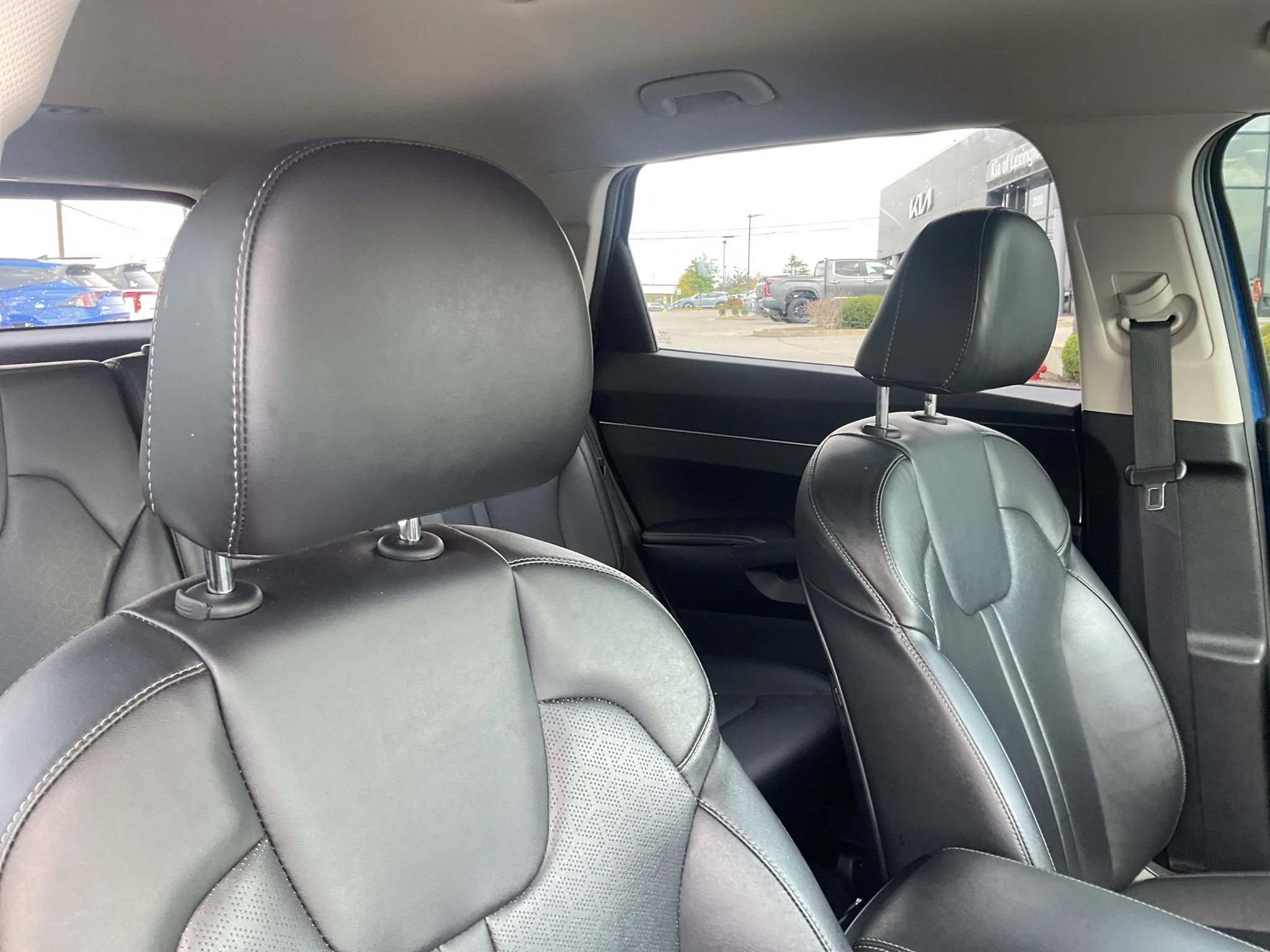 Certified Used 2022 Sapphire Blue Kia S image 10