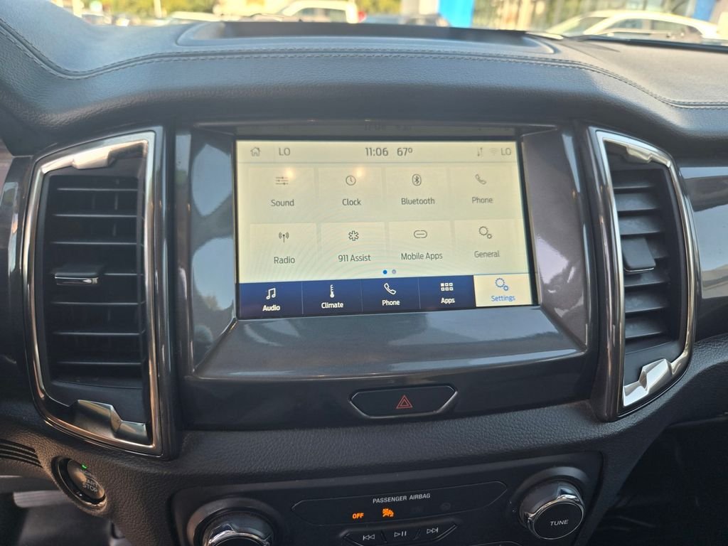 Used 2020 White Ford Lariat image 17