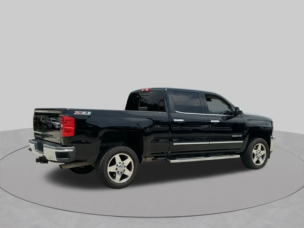 Used 2017 Black Chevrolet LTZ image 10