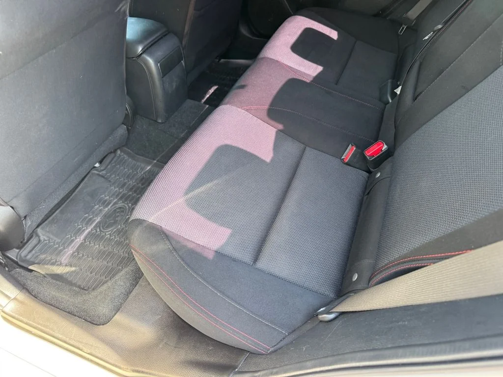 Used 2019 White Subaru Premium image 9