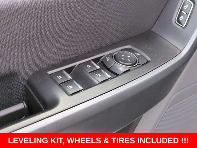 Used 2021 White Ford XLT image 14