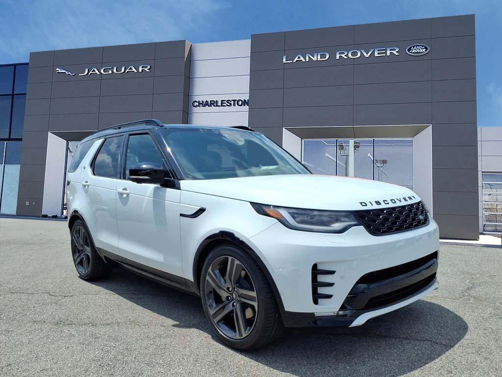 New 2026 Fuji White Land Rover Dynamic SE image 7