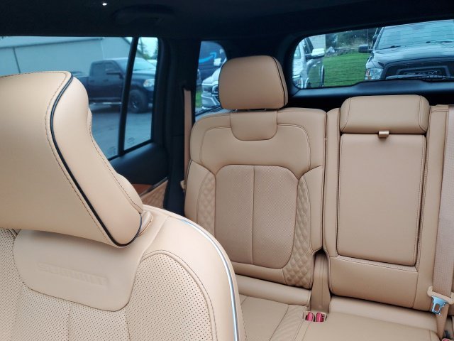 Used 2024 White Jeep Summit Reserve image 14