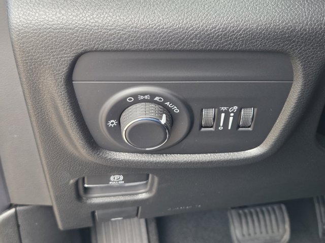 New 2025 Baltic Gray Metallic Clear-Coat Exterior Paint Jeep Altitude X image 25