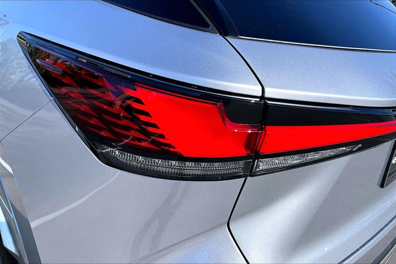 New 2026 Iridium Lexus PREMIUM image 12
