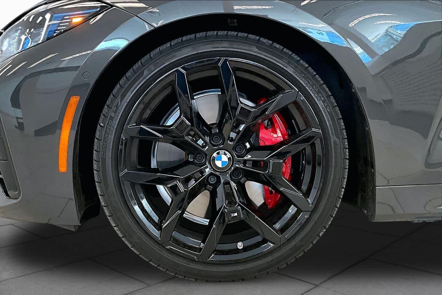 Used 2025 Dravit Grey Metallic BMW M440i image 9