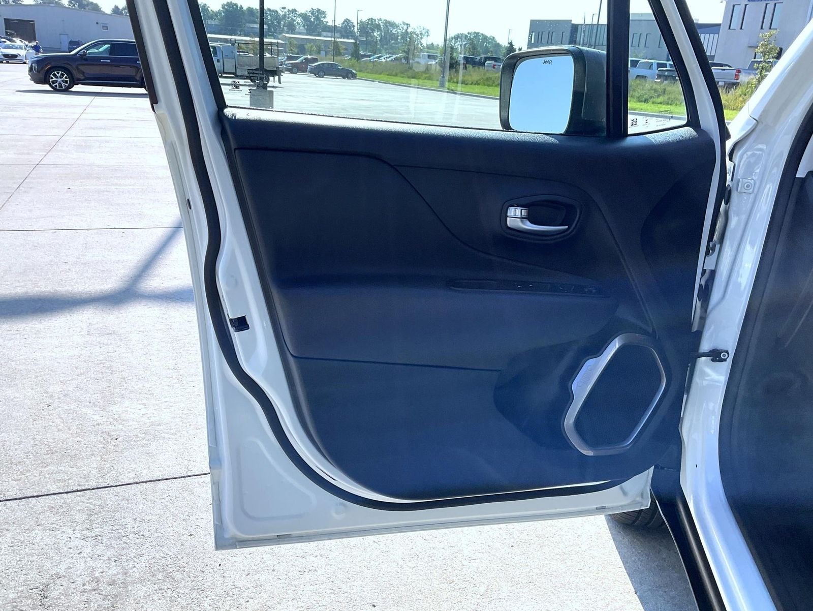 Used 2020 White Jeep Limited image 10