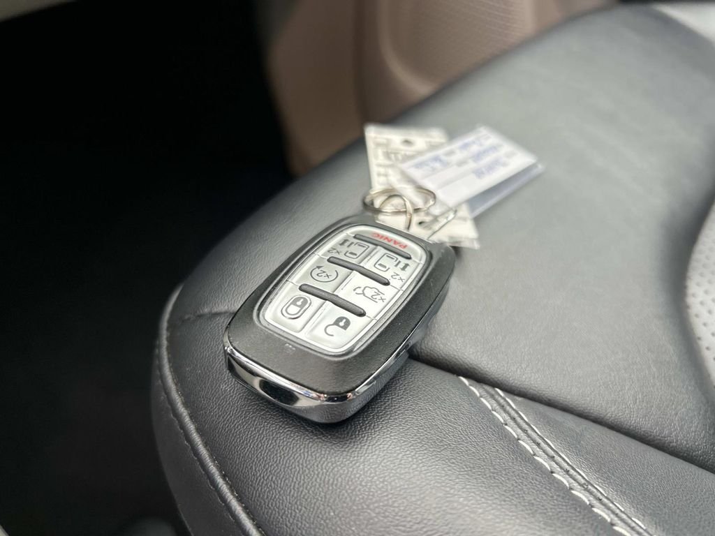 2024 Chrysler Pacifica Touring L - Photo 32