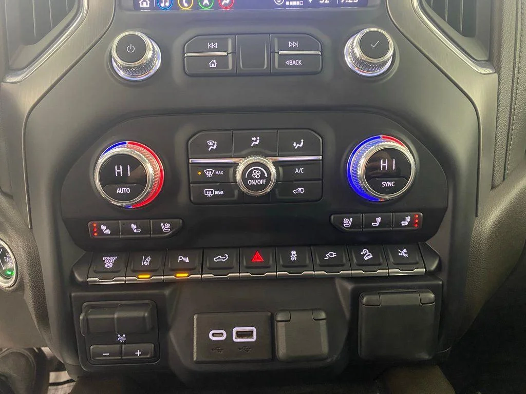 Used 2022 Ebony Twilight Metallic GMC Denali image 26